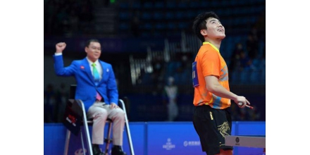 Liang Jingkun won the bronze medal in men's singles in table tennis in the National Games